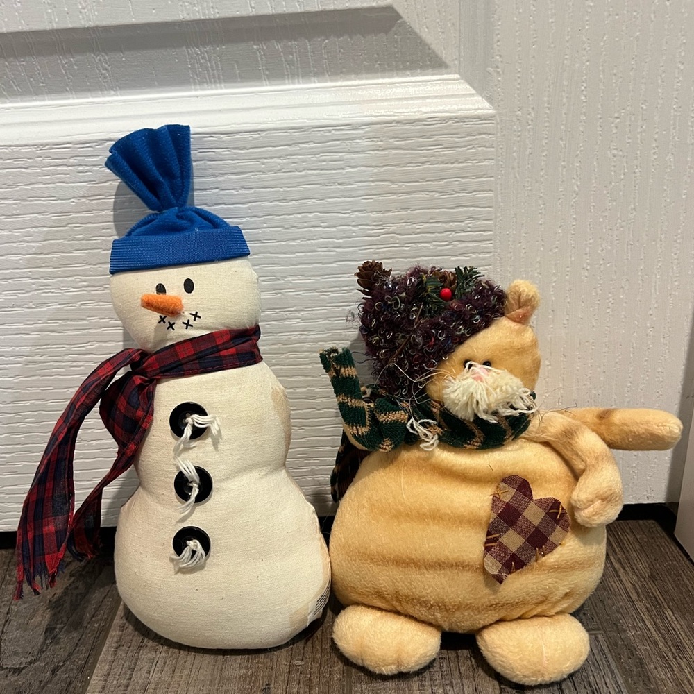 Country treasures Christmas holiday cat and snowman